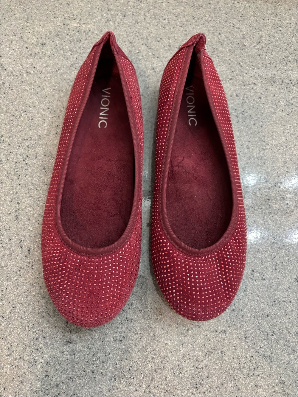 Women’s Vionic burgundy ballet flats